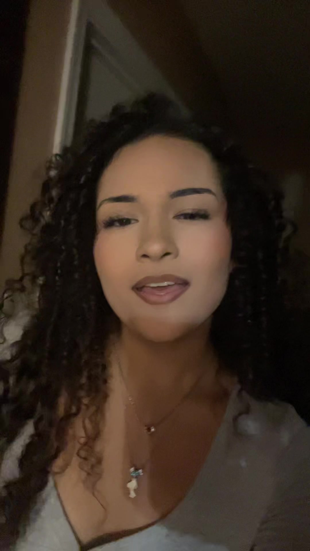 @928_lyrra