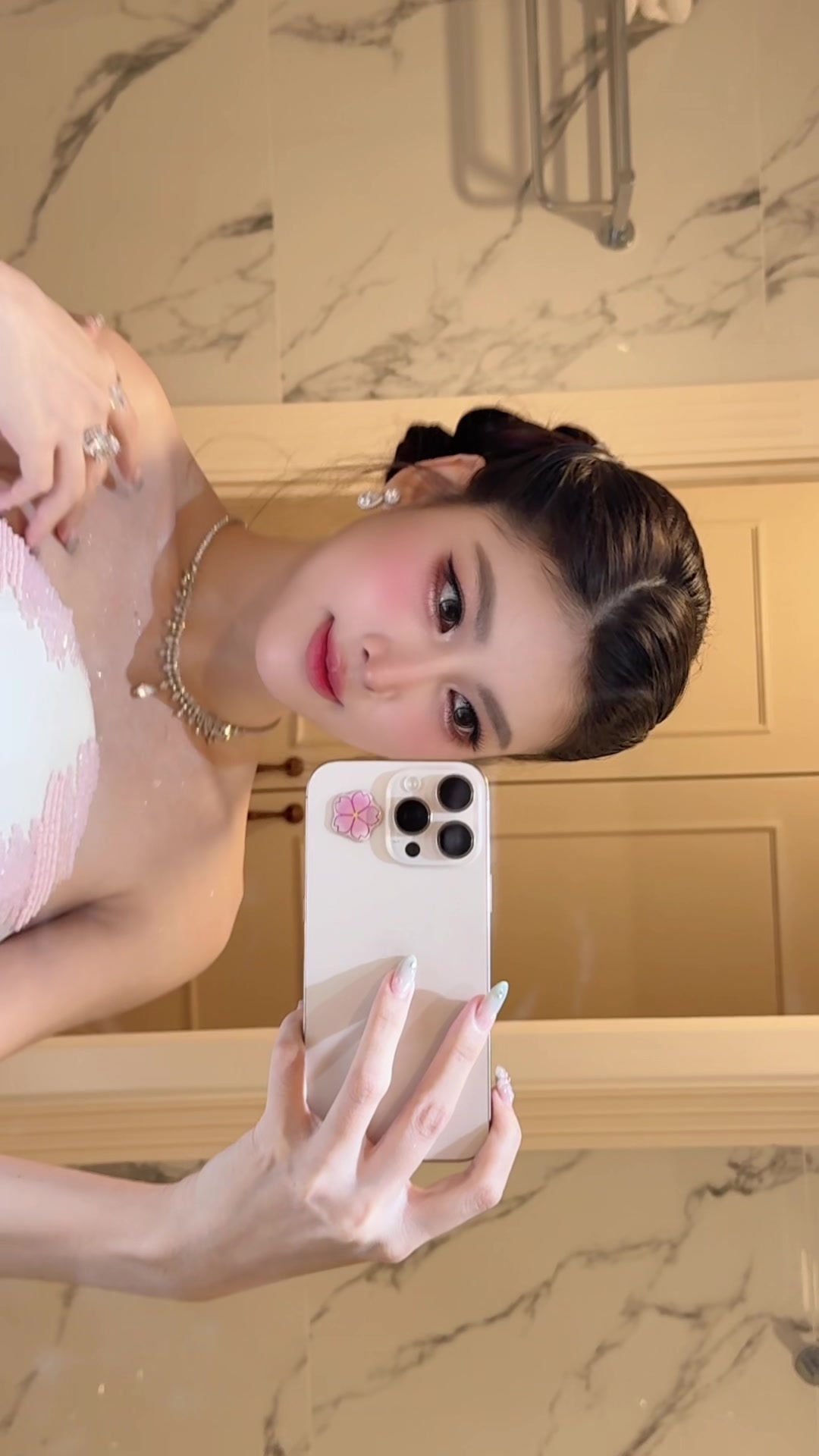 @Nguyễn Lê Ngọc Thảo