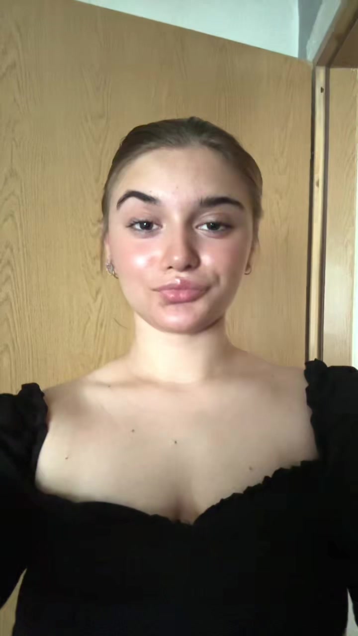 @vikixq👑