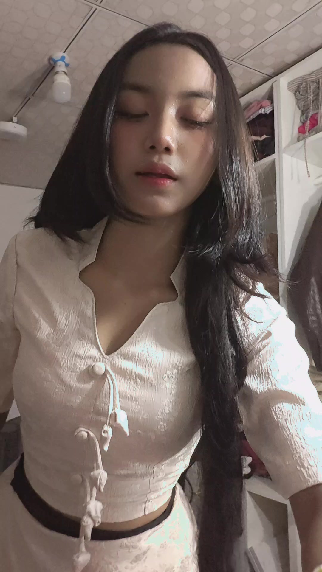 @user90446157993
