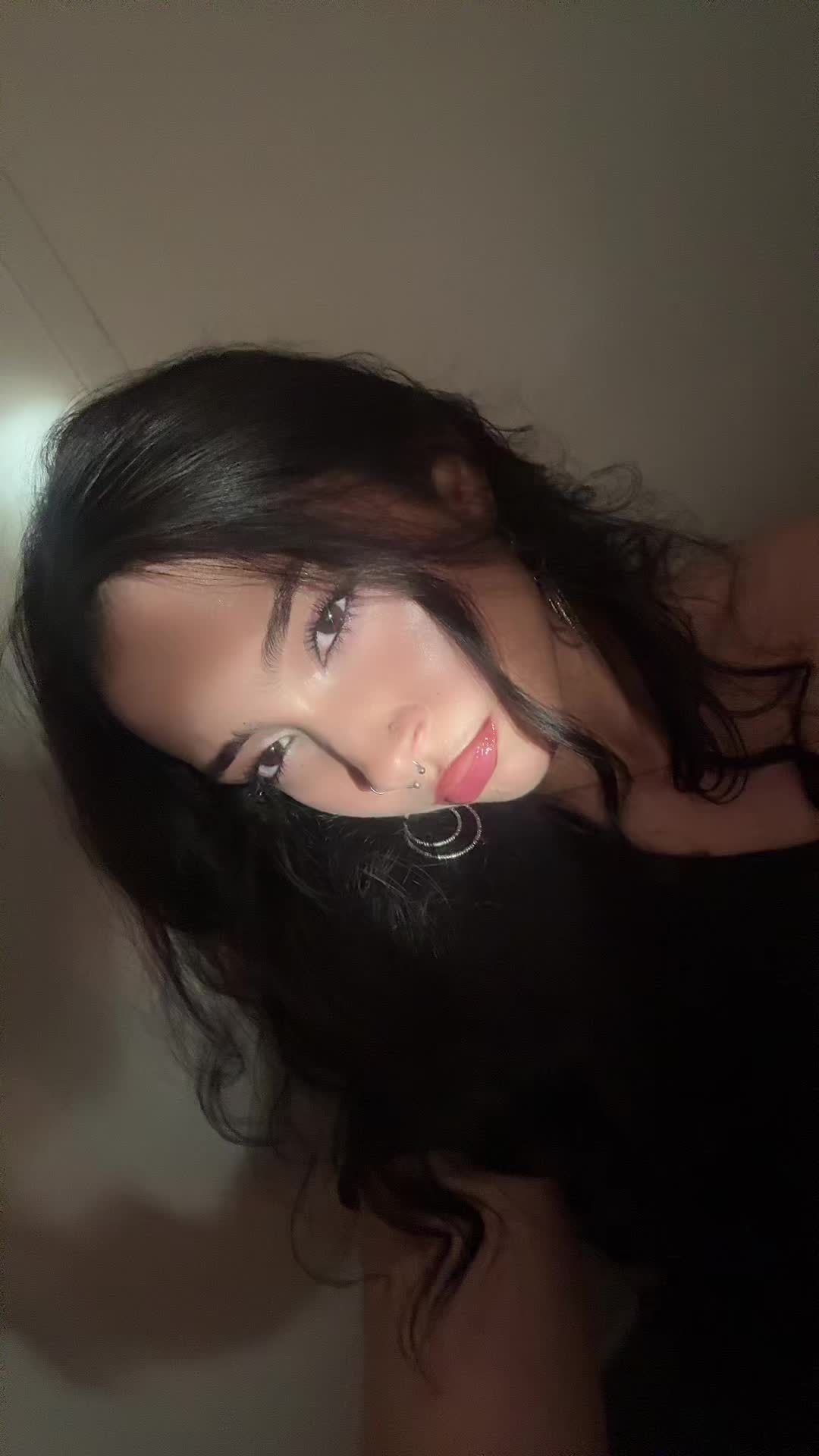 @superhotultrasexygirl