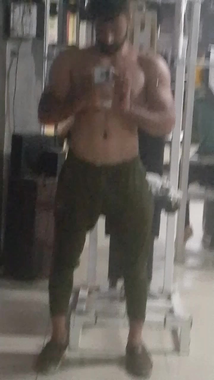 @Broly omii strong body