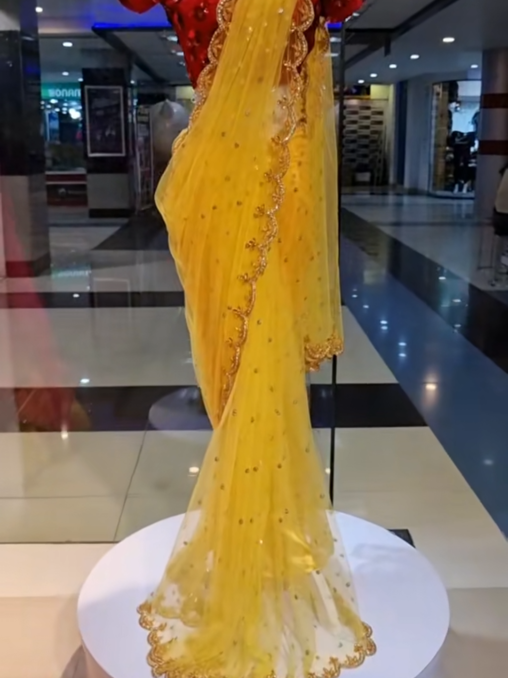@Ladiesday Boutique - Santoshi