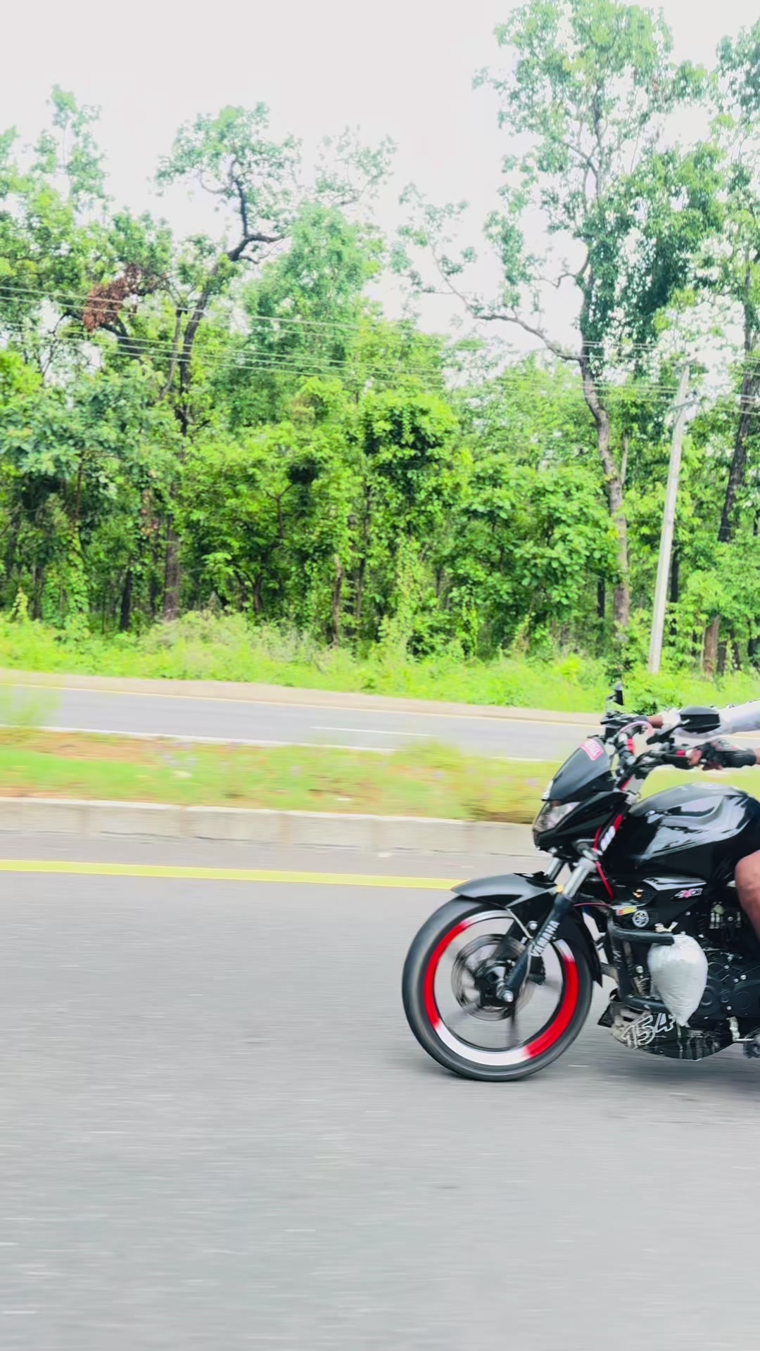 @Fz V2 Rider🚀🖤