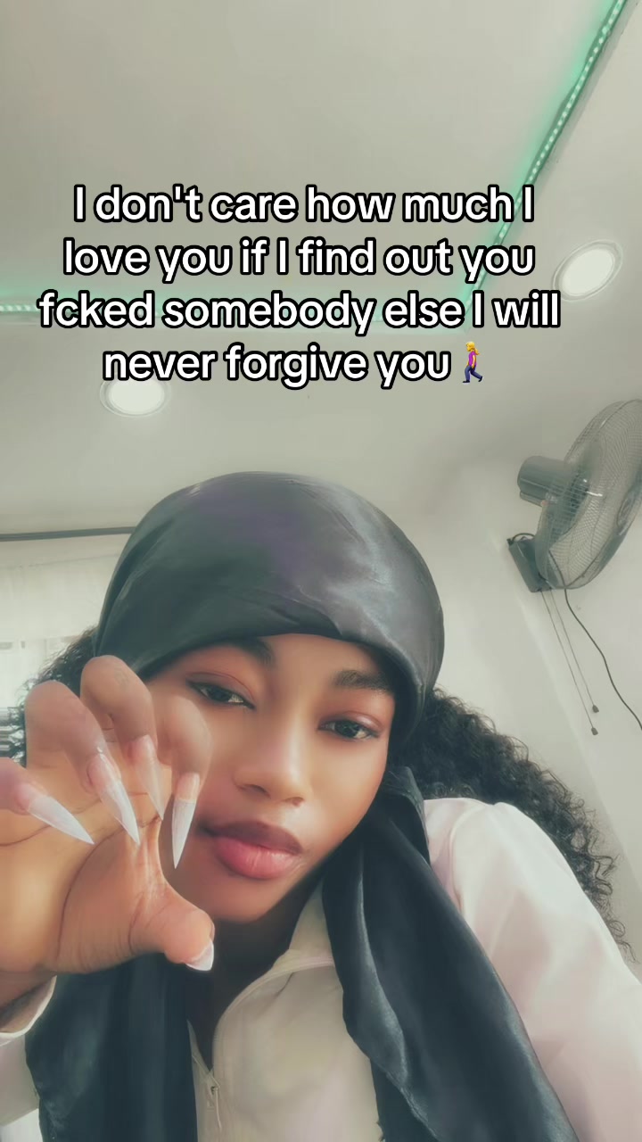 @Joke🫧🖤