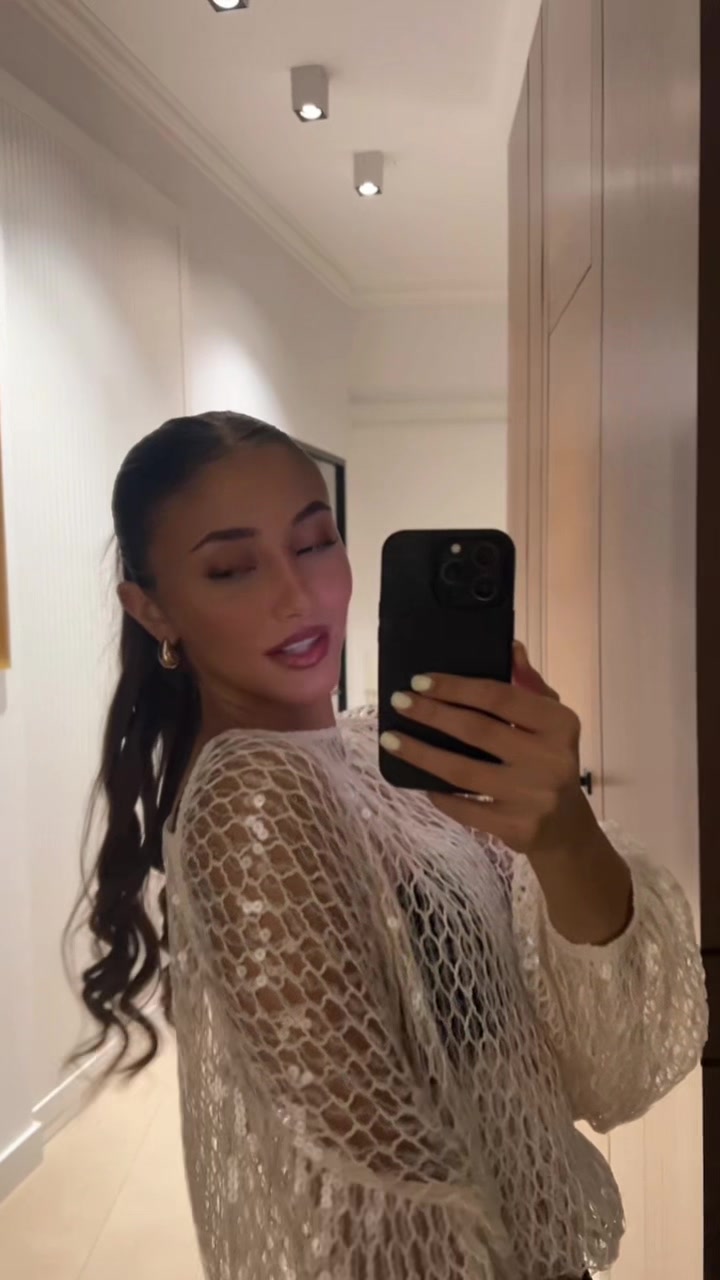 @larisa