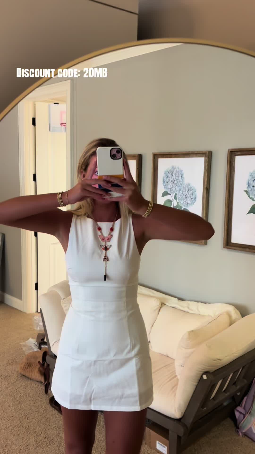 @mollycatherineb