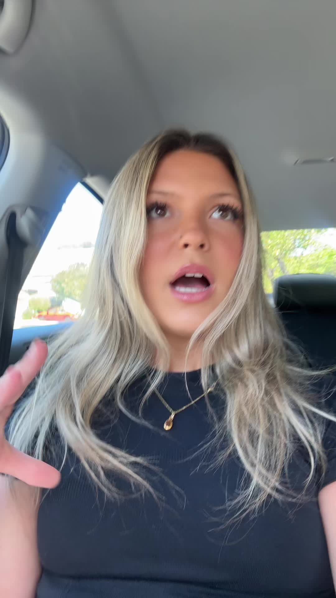 @hayli