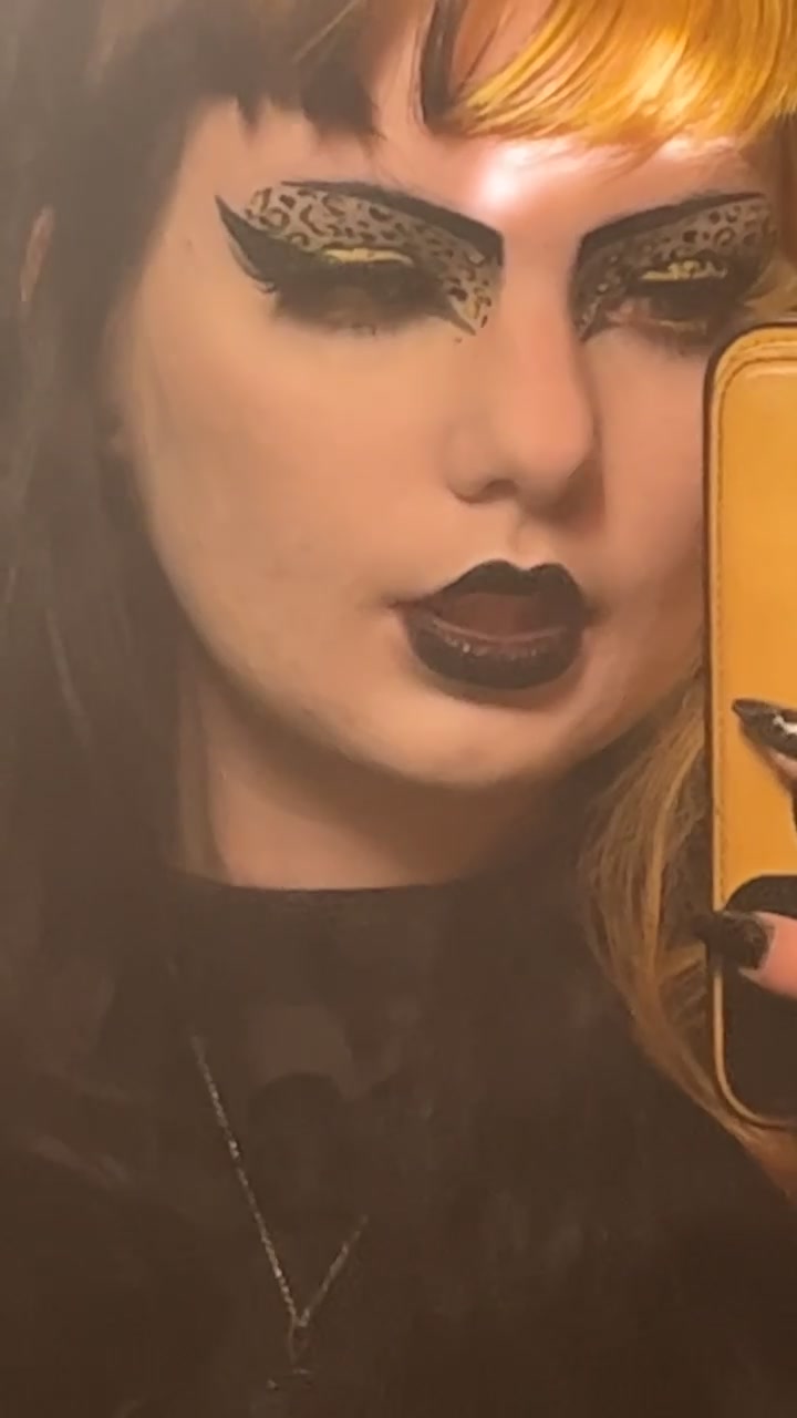 @Toeknee Marie☠️🖤
