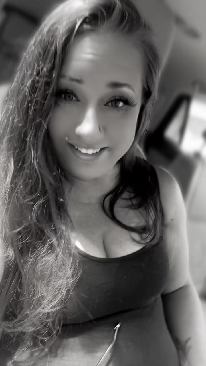 @Danigurl