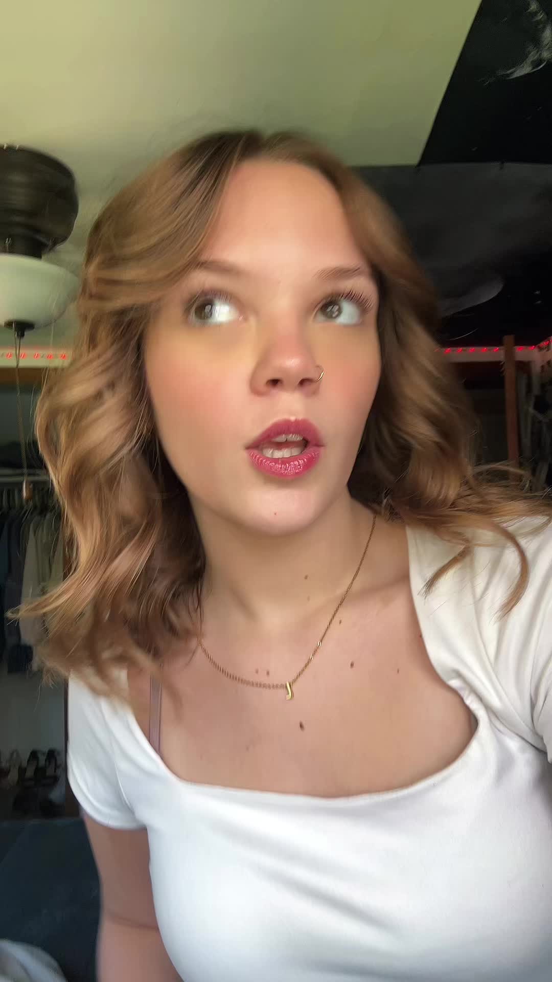 @😝