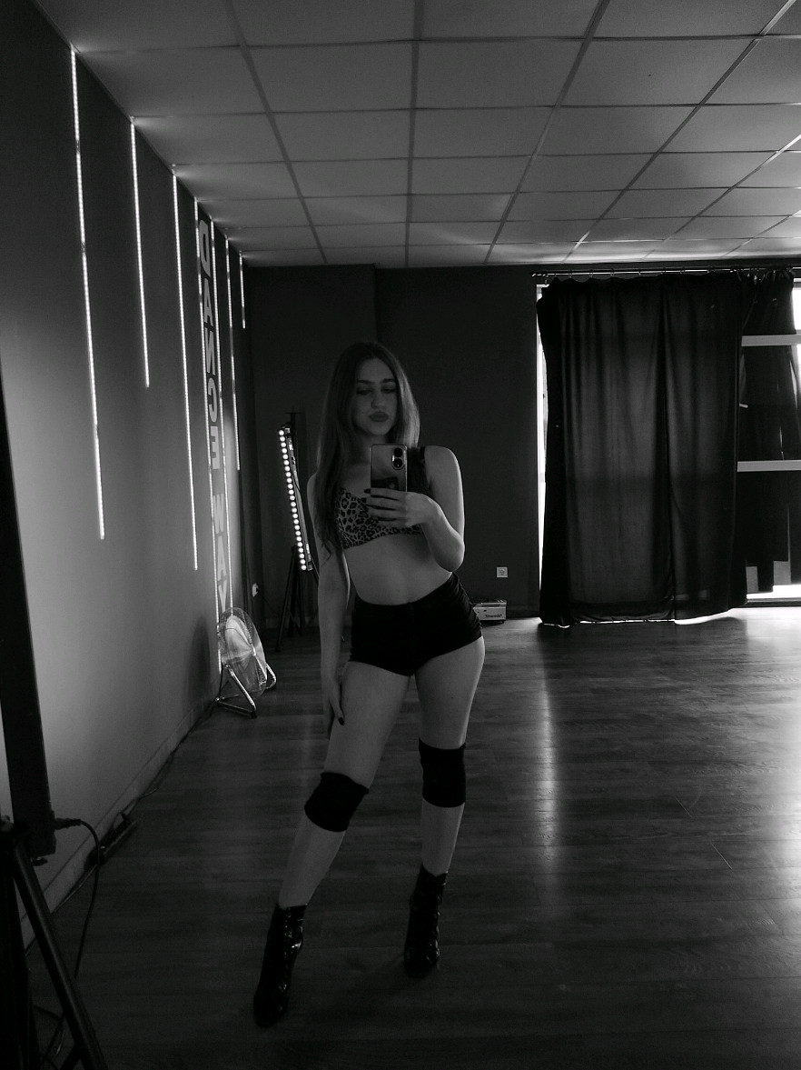@_sofia.swan_