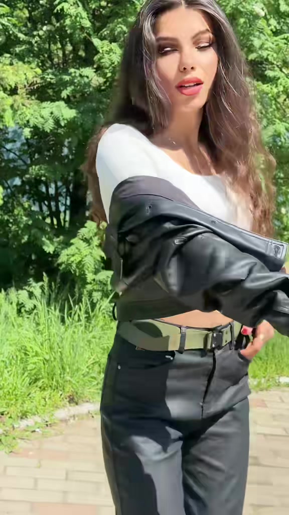 @Angelina Sherkhanova🐱👄