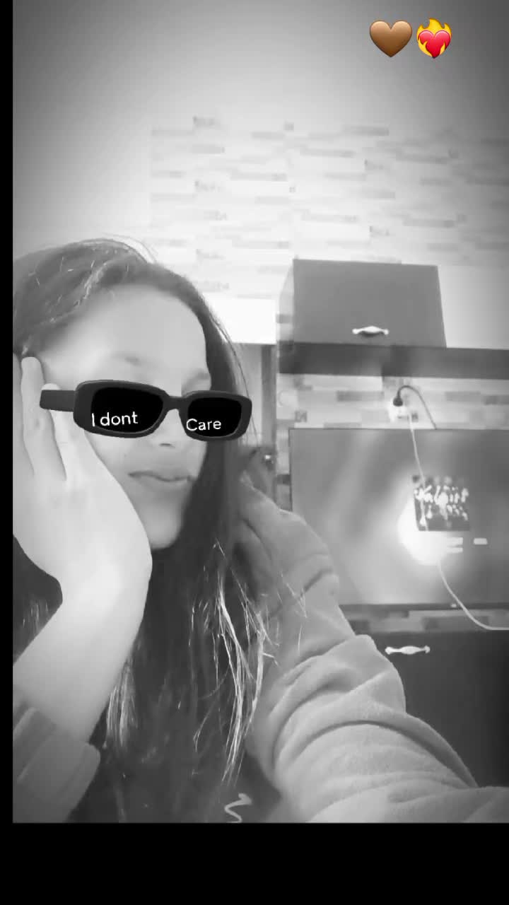 @Fazlioska_🤎