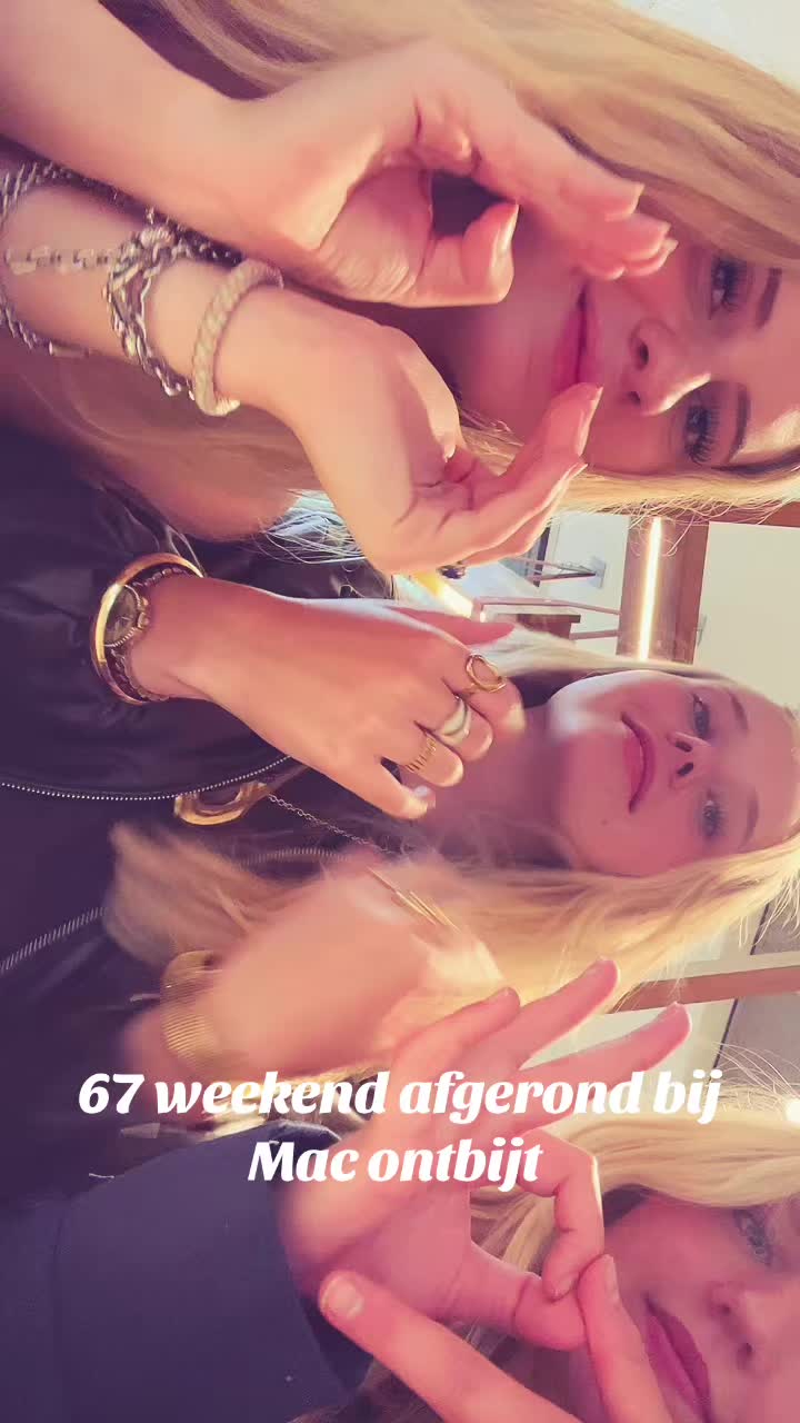 @Priv&eacute;lynnx