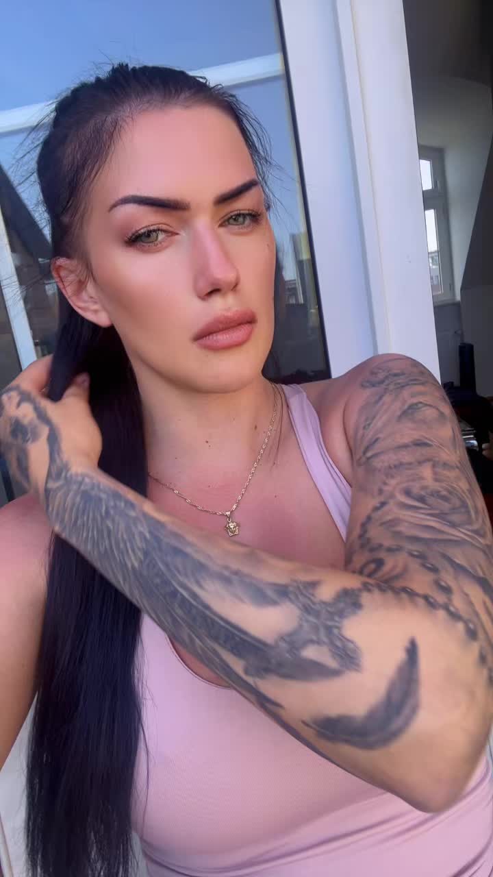 @Inked_Kira 📚