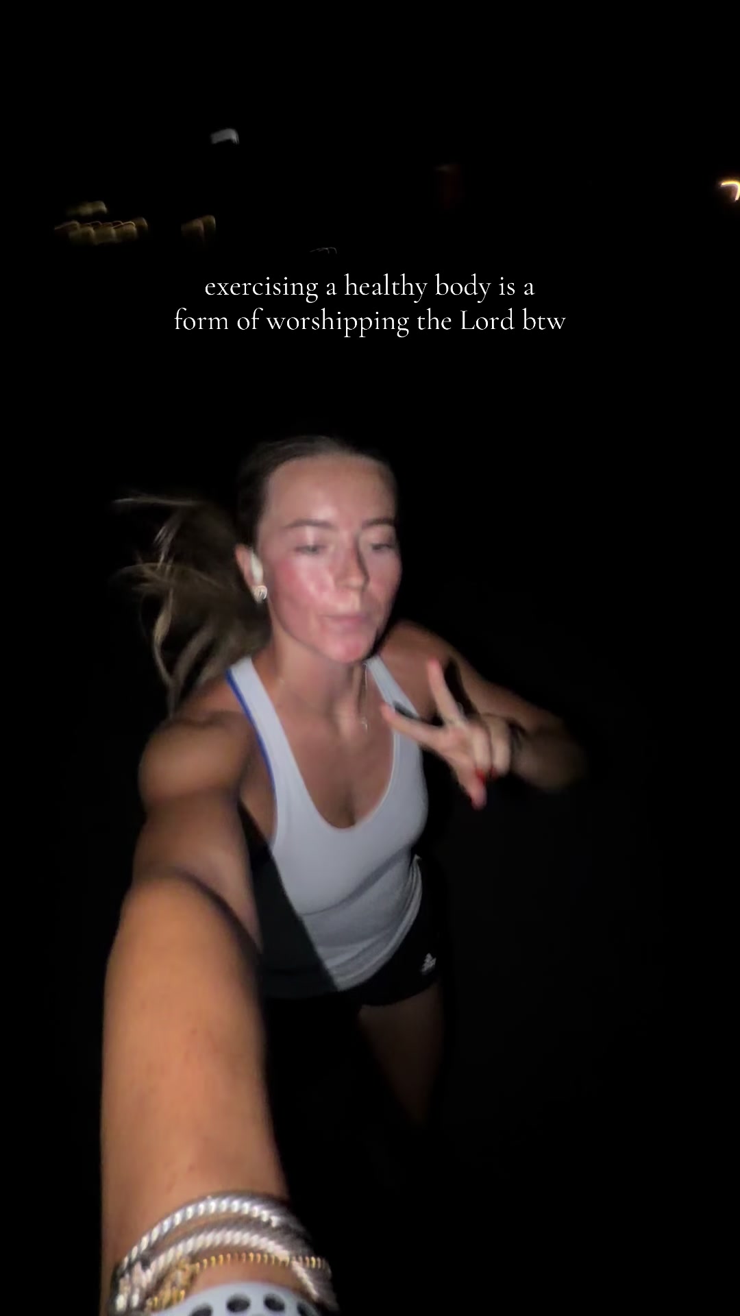 @chloebaines2