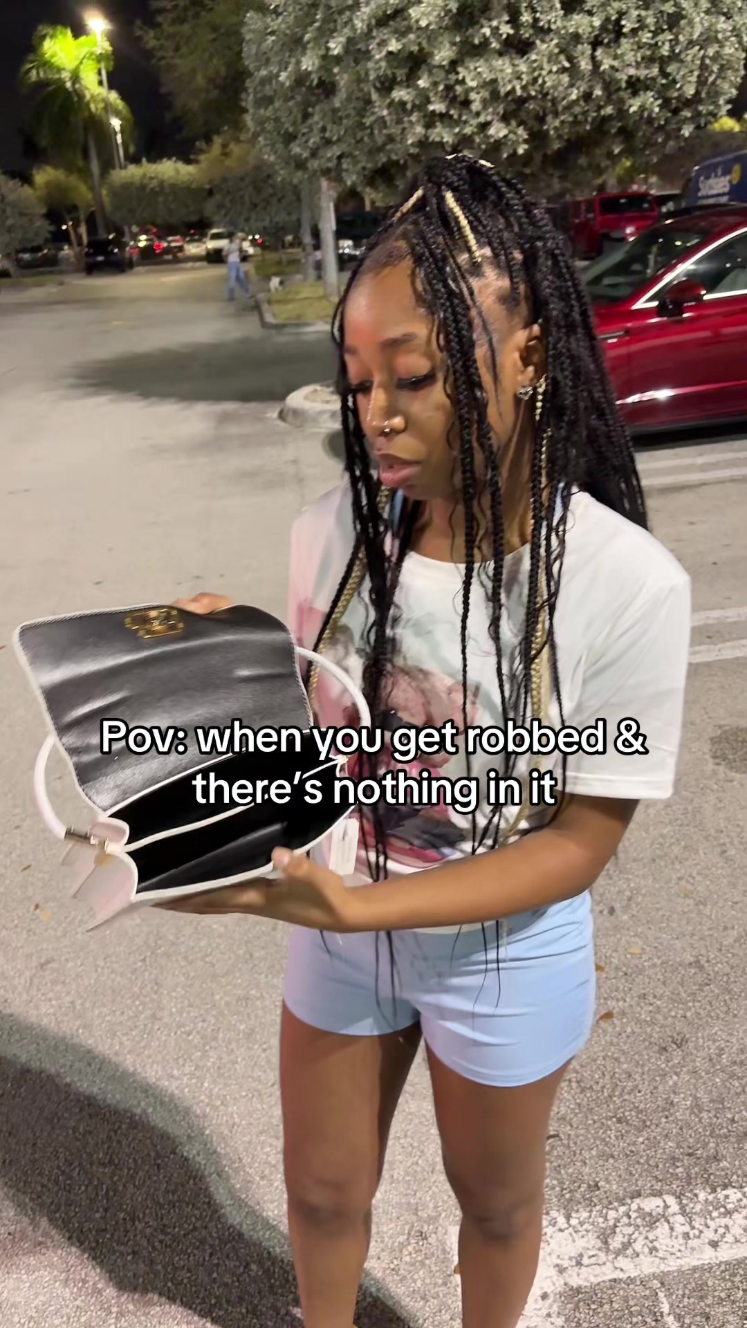 @Ninii