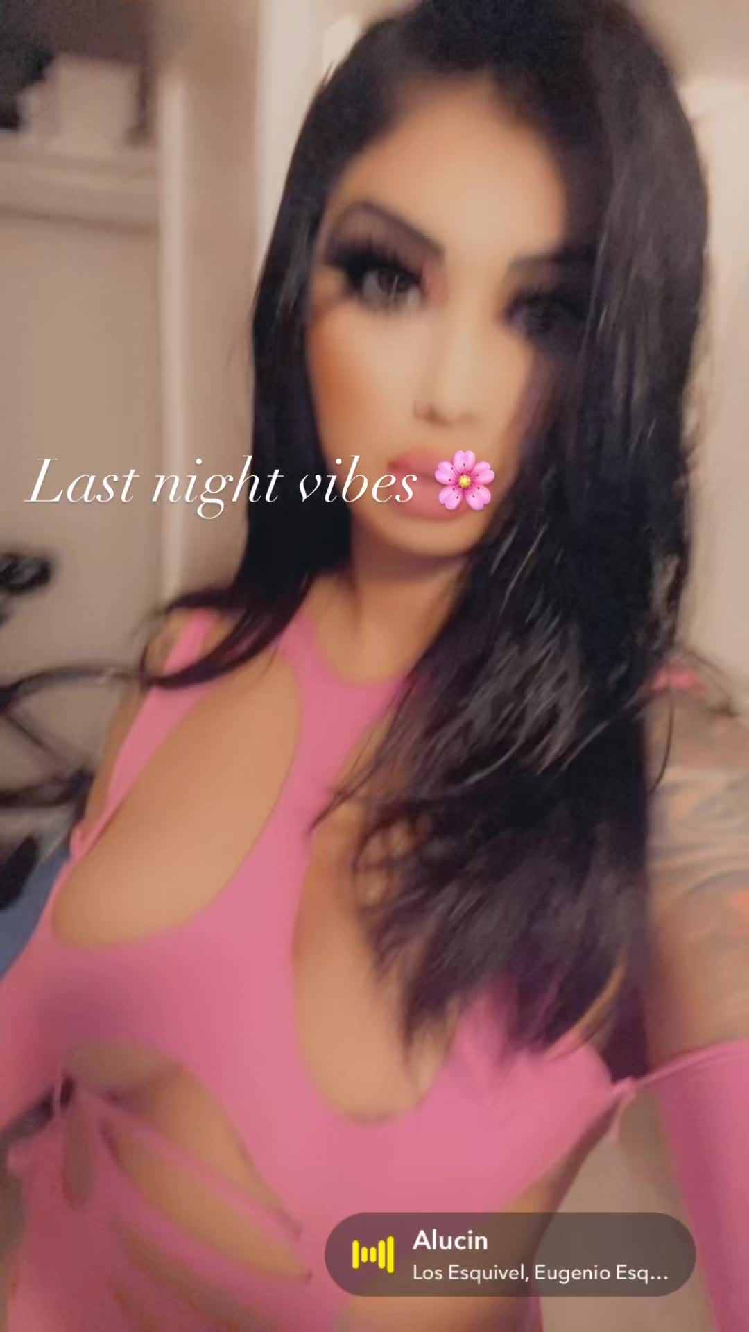 @BADDIES LOUNGE XO