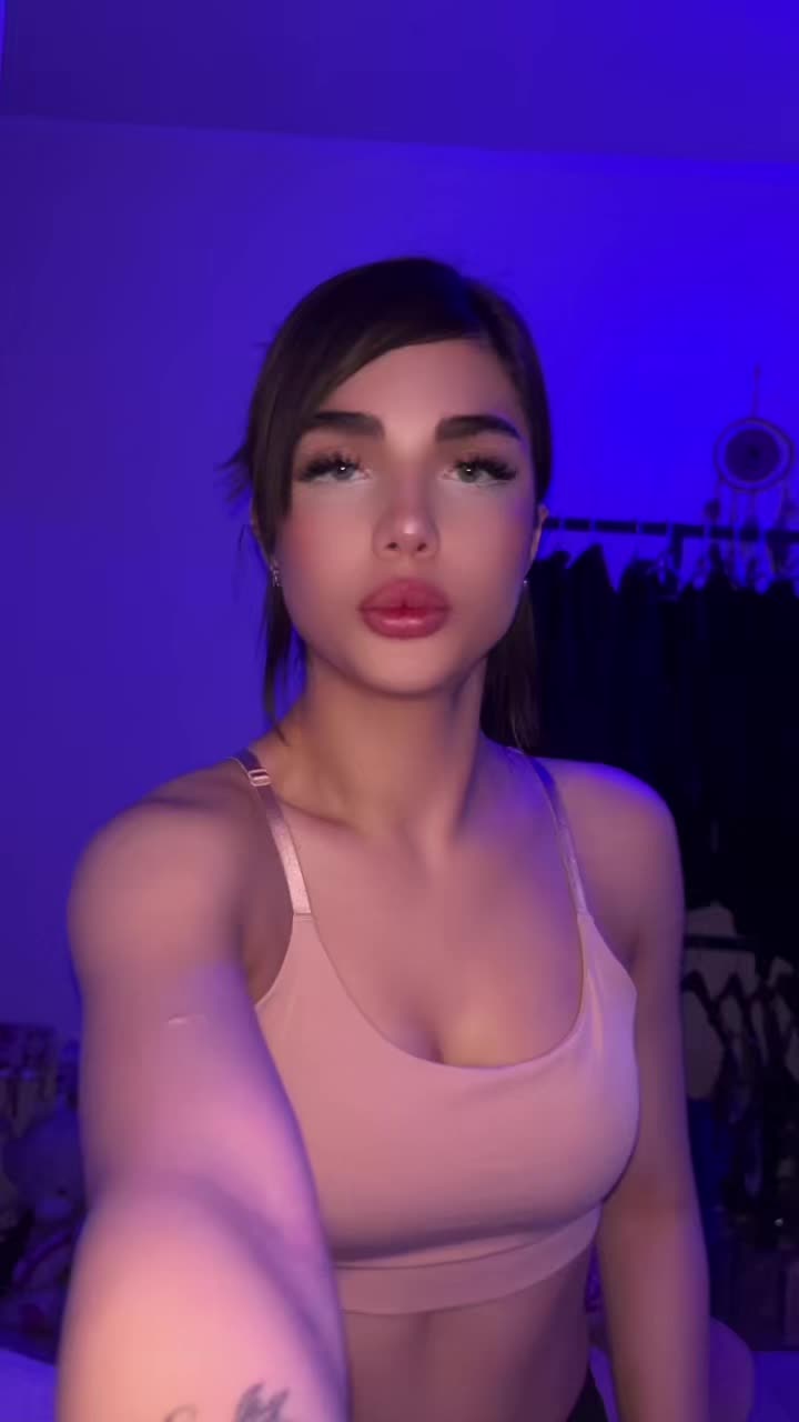 @elisa mokhtari