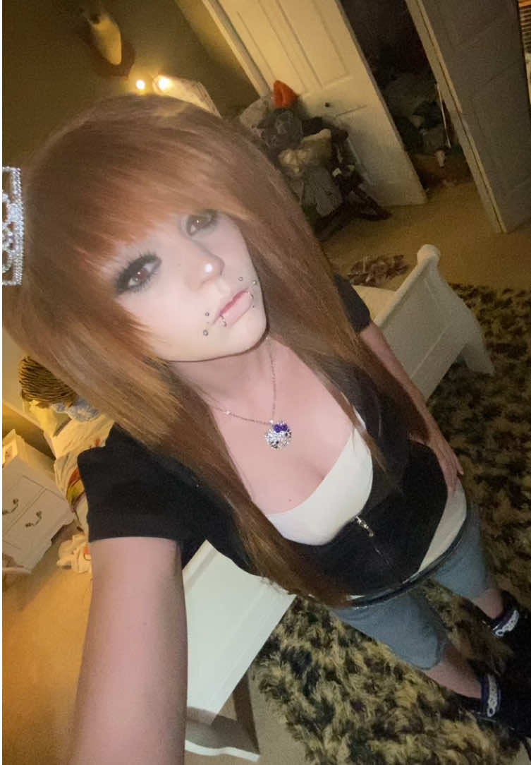 @▀▄▀▄▀▄izzy intoxicated▀▄▀▄▀▄