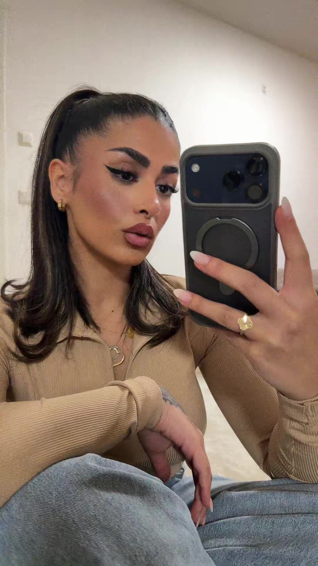 @𝔻𝕚𝕚𝕝𝕝𝕠𝕠_𝟡𝟜🖤