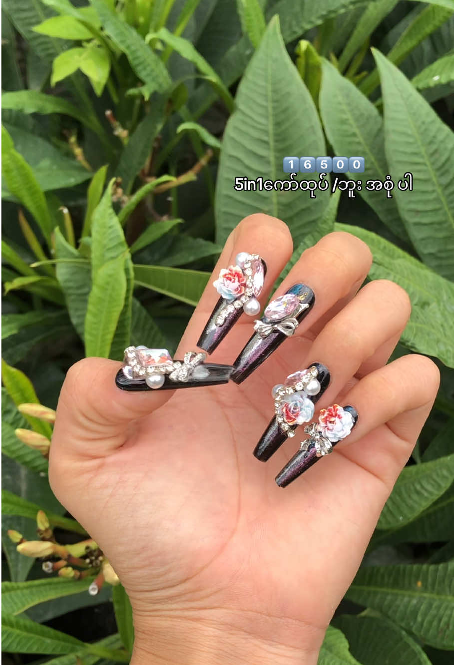 @JMhandmadepressonnails