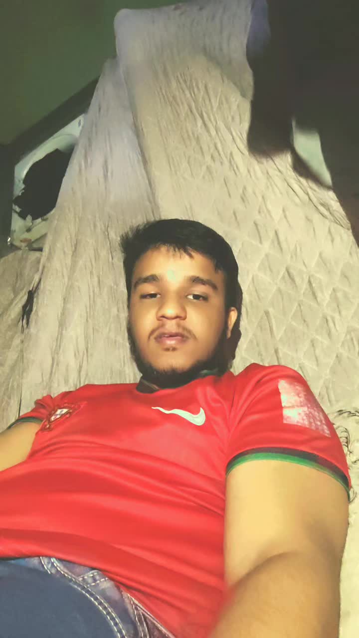 @BROKEN❤️&zwj;🩹🇮🇶