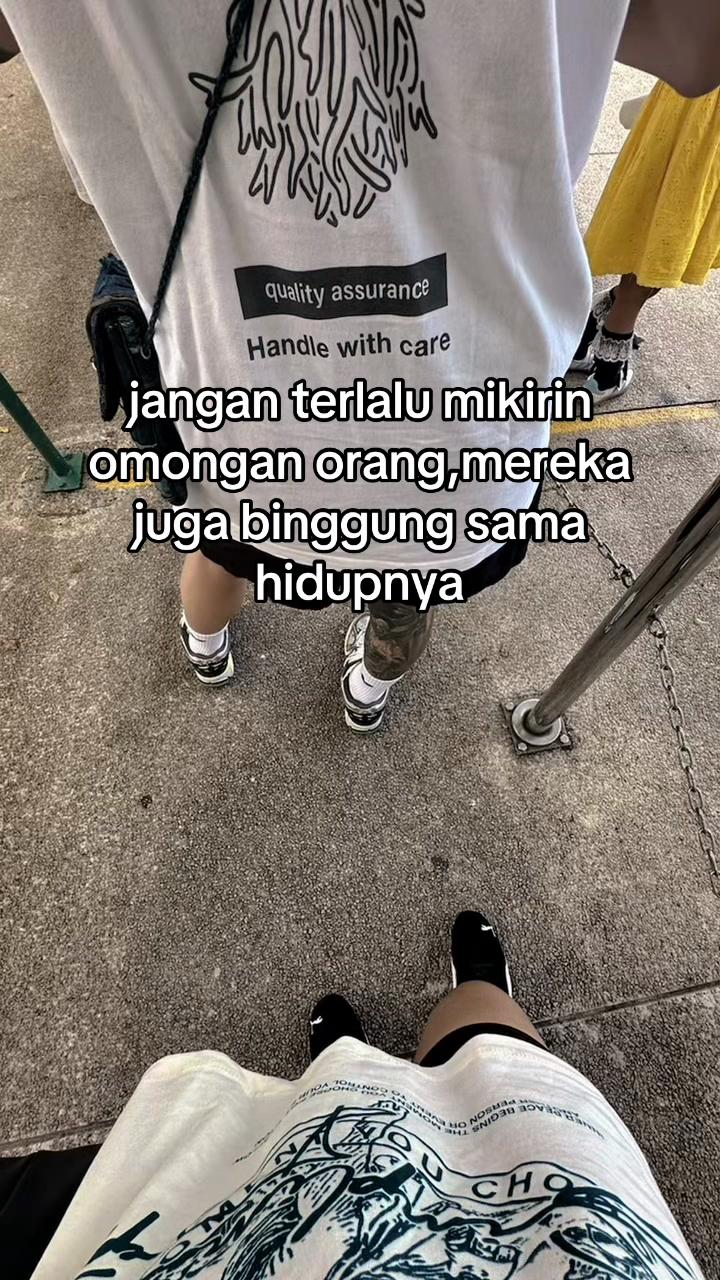 @ichamonica