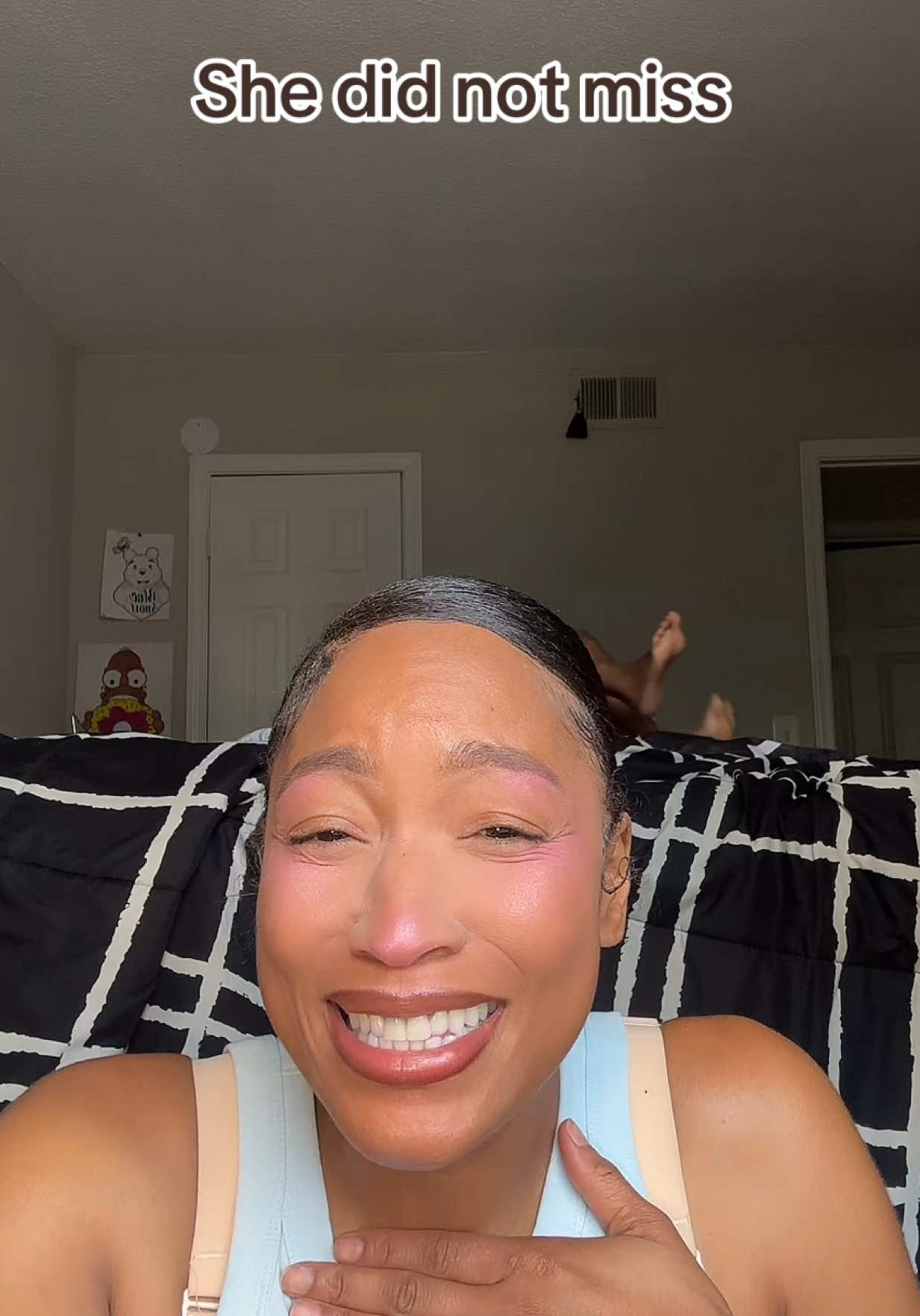 @AshMona