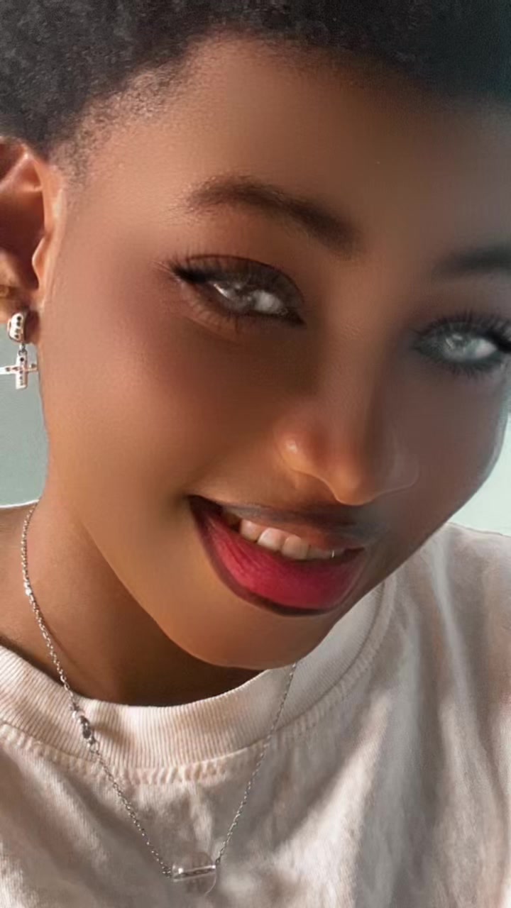 @🇧🇫chacha.liora.la2…🇨🇮🇨🇮
