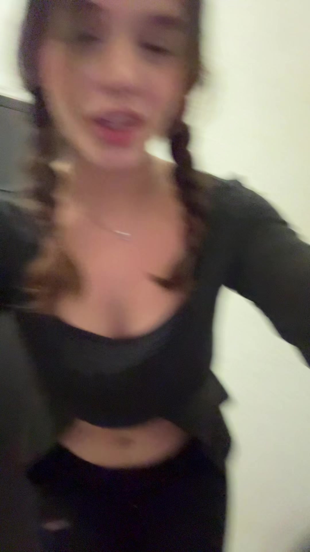 @amieluchis