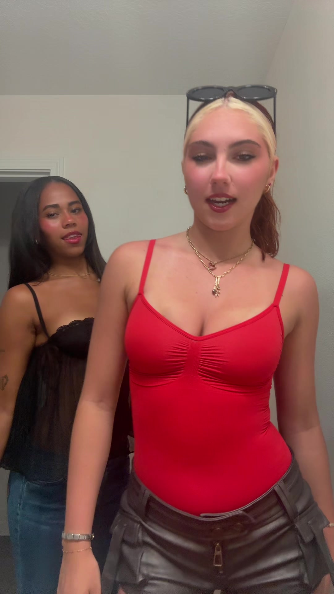 @not_ainsleyjohnson