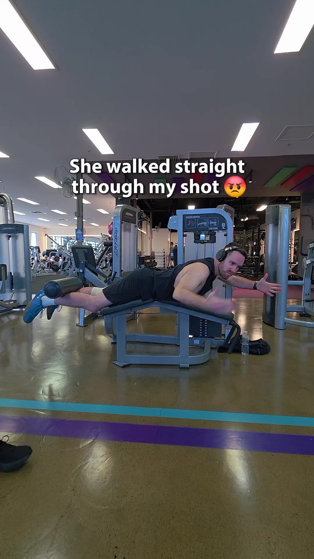 @travismurrells_