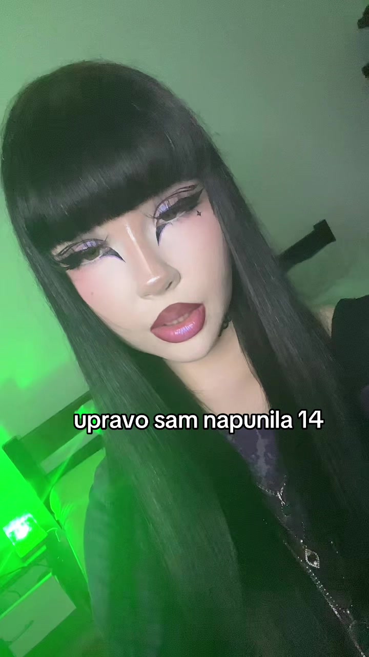 @Ava