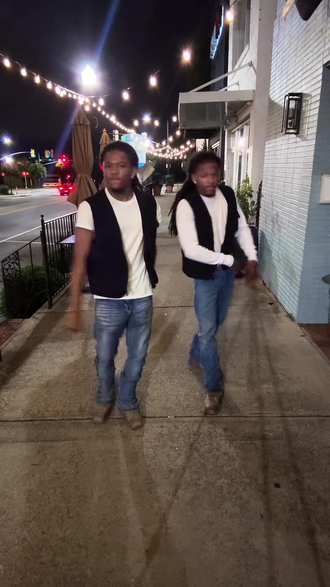 @Ghettotwins_
