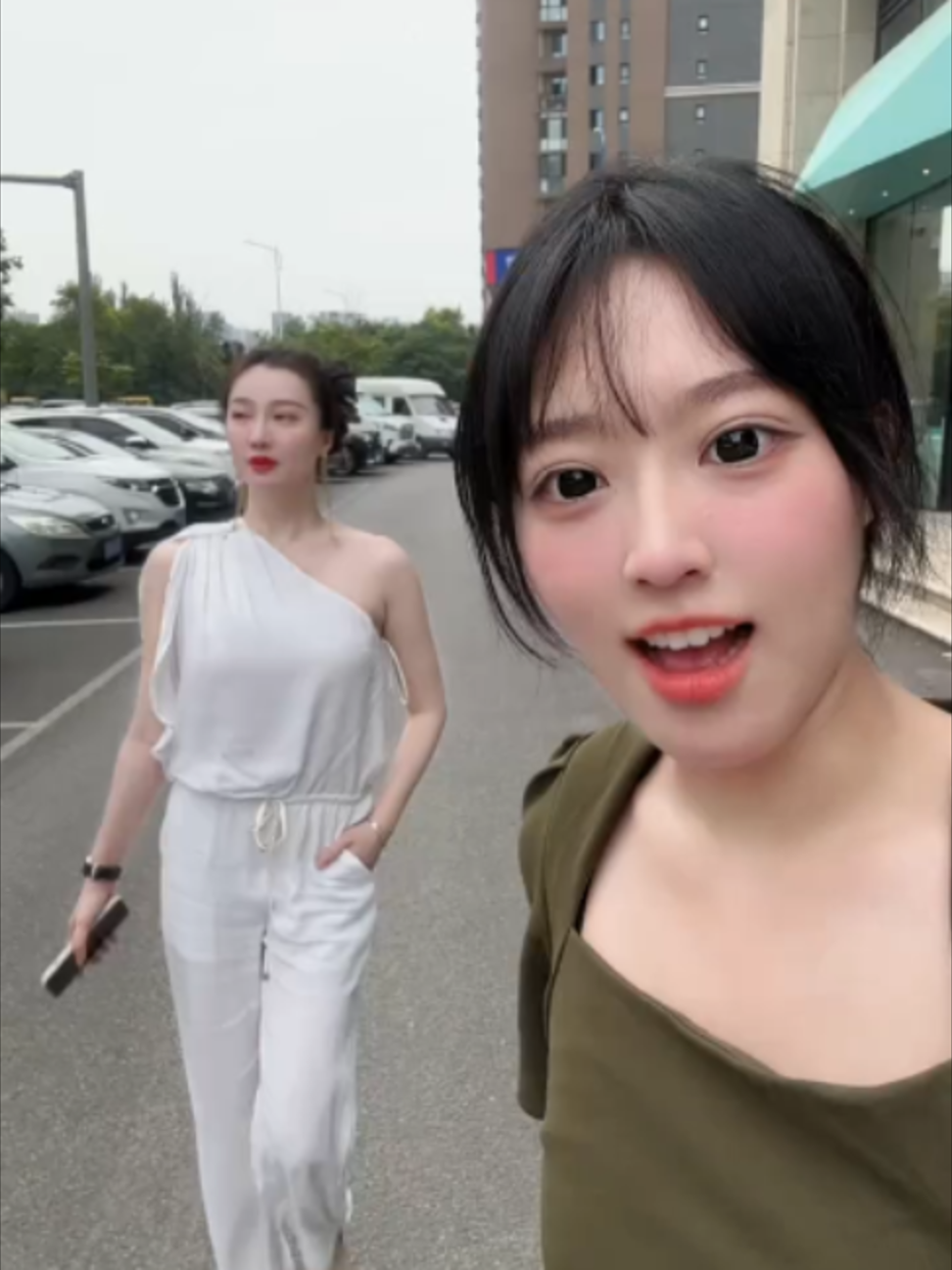@关注才回复