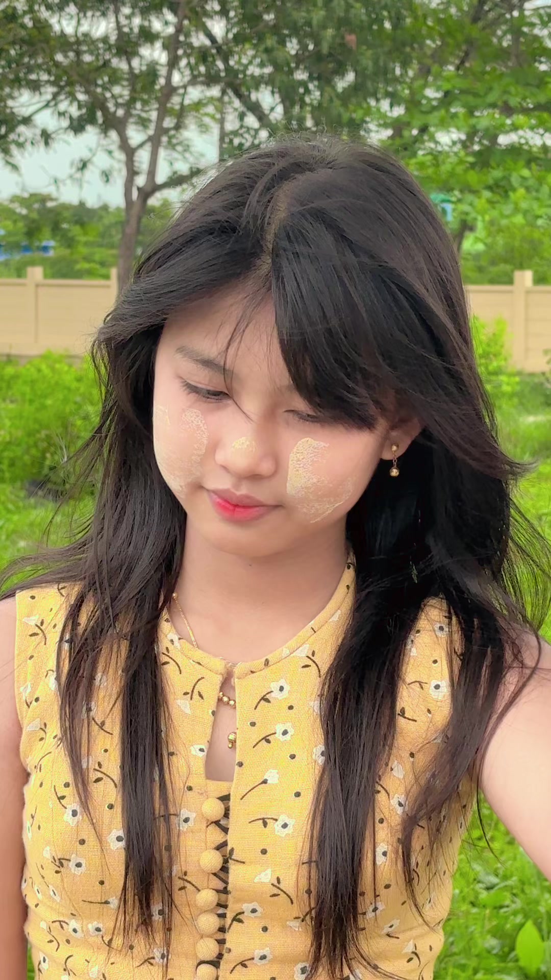 @💐💫သဲရွှေရည်ဖြိုး💫💐