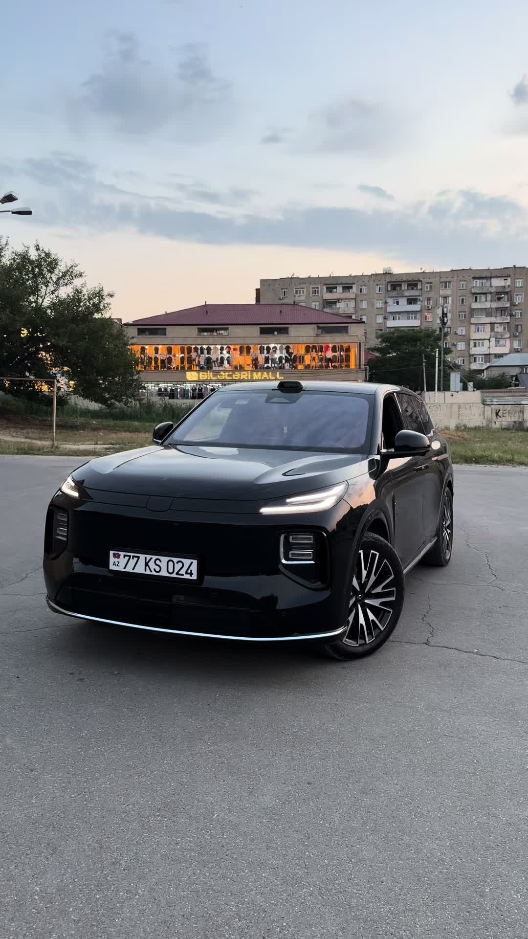 @𝓕𝓾𝓪𝓭 𝓑𝓪𝓫𝓪𝔂𝓮𝓿 🇦🇿