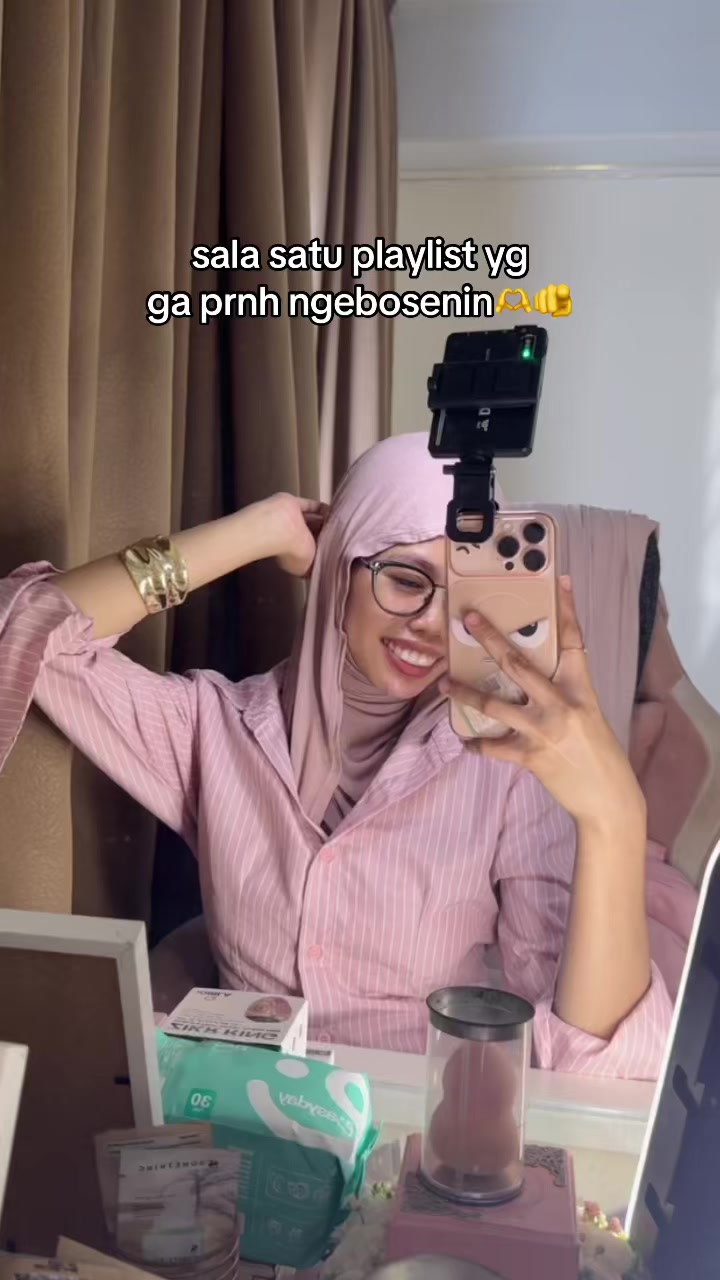 @Dhila_JM