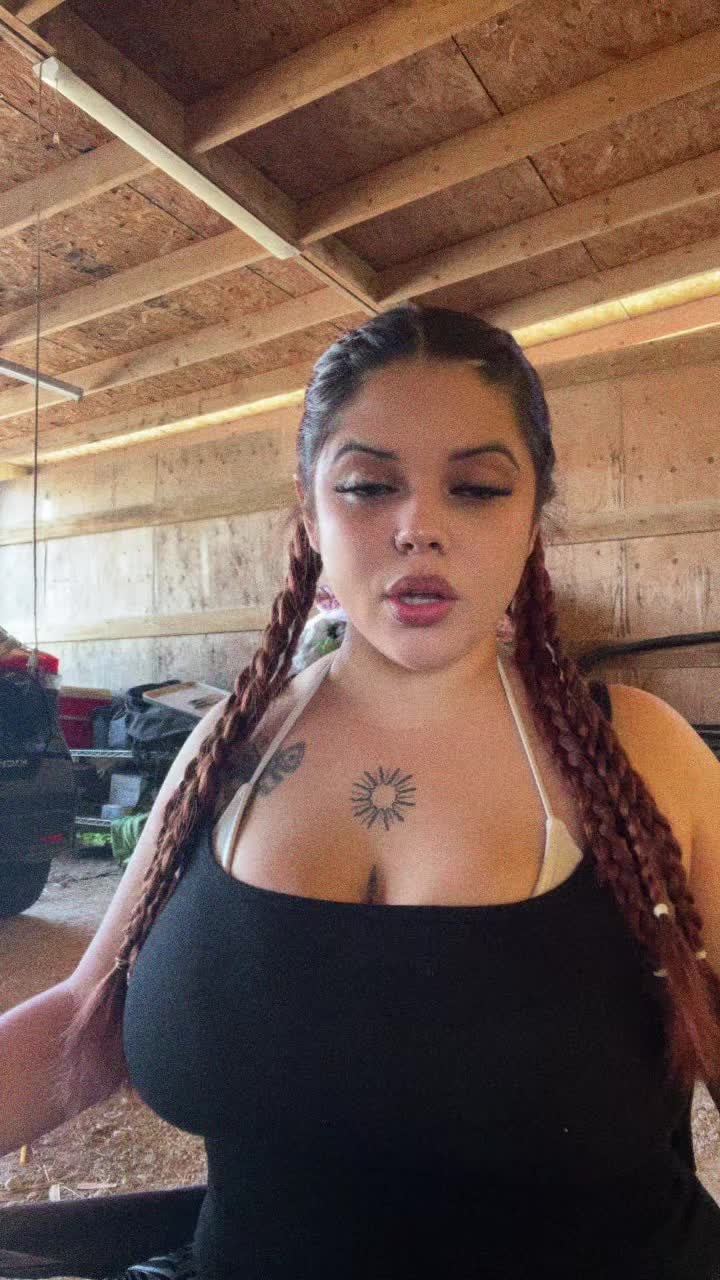 @Prttygirljay
