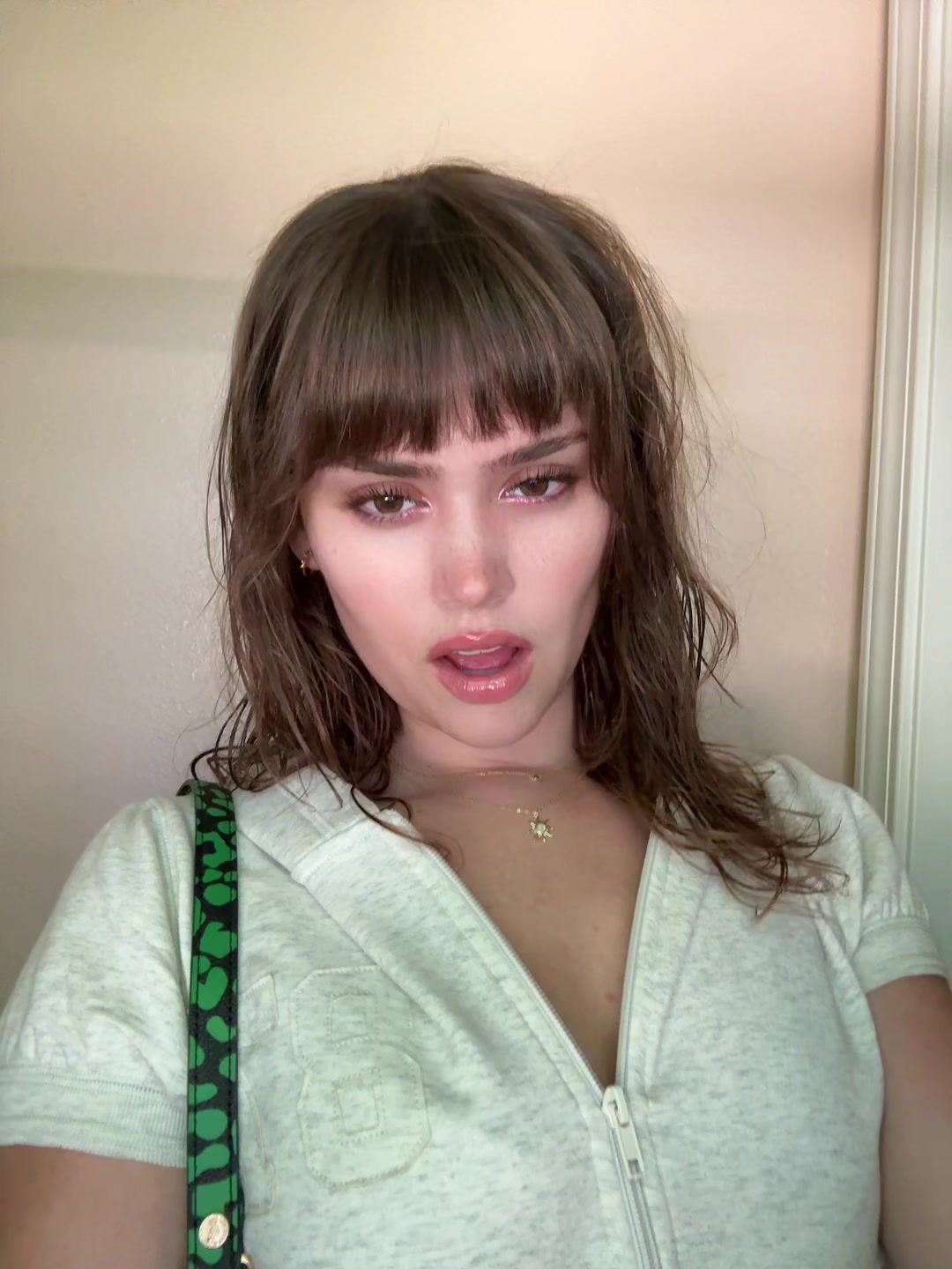 @zoe101