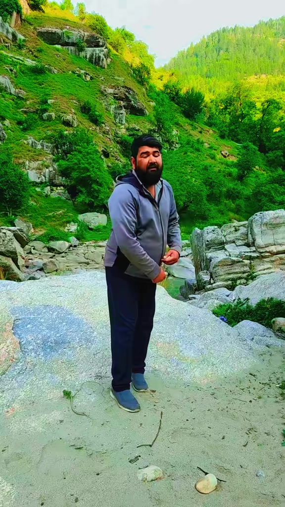 @दिनेश बिक्रम शाही