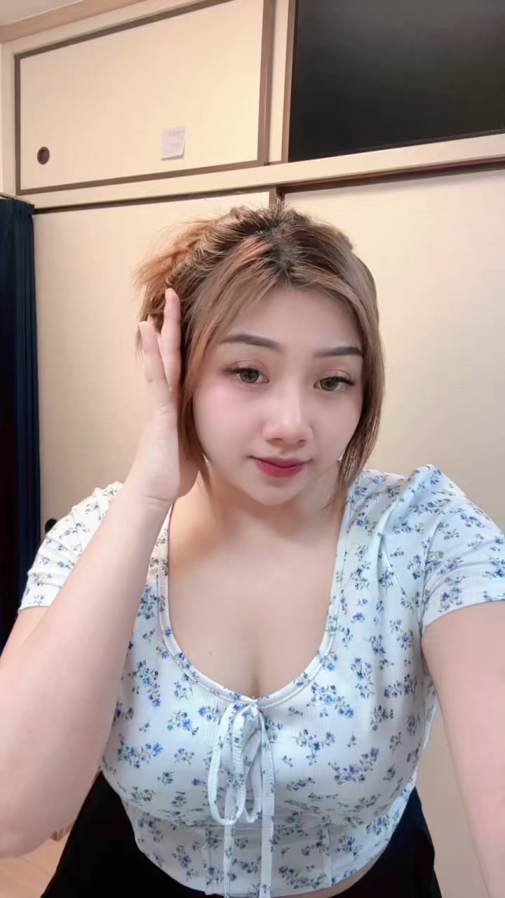 @Ccantiikaaaa