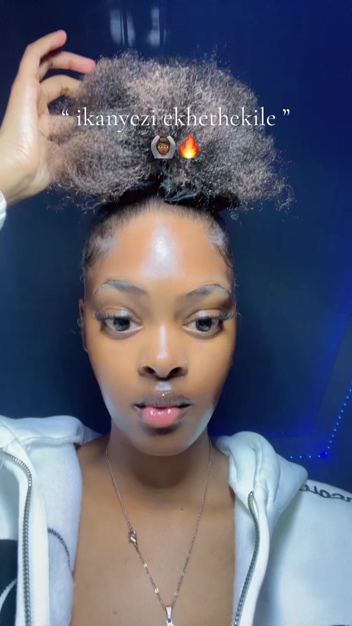 @🐼