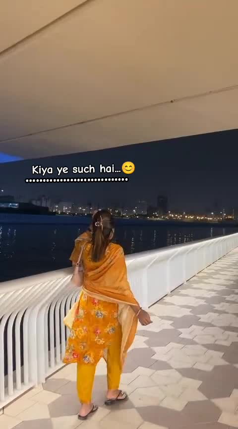 @🦋