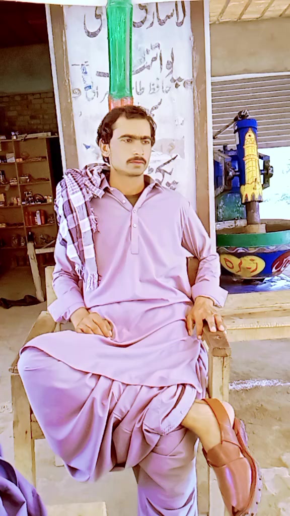 @لطیف خان