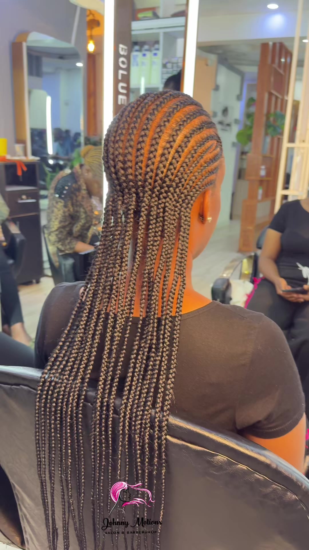 @johnnymotionssalon