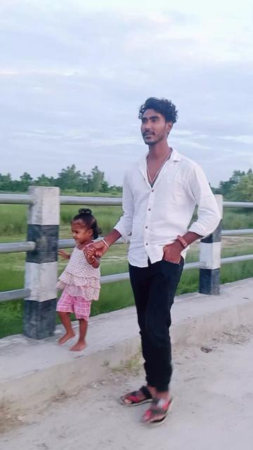 @Raju_Raut😎😘