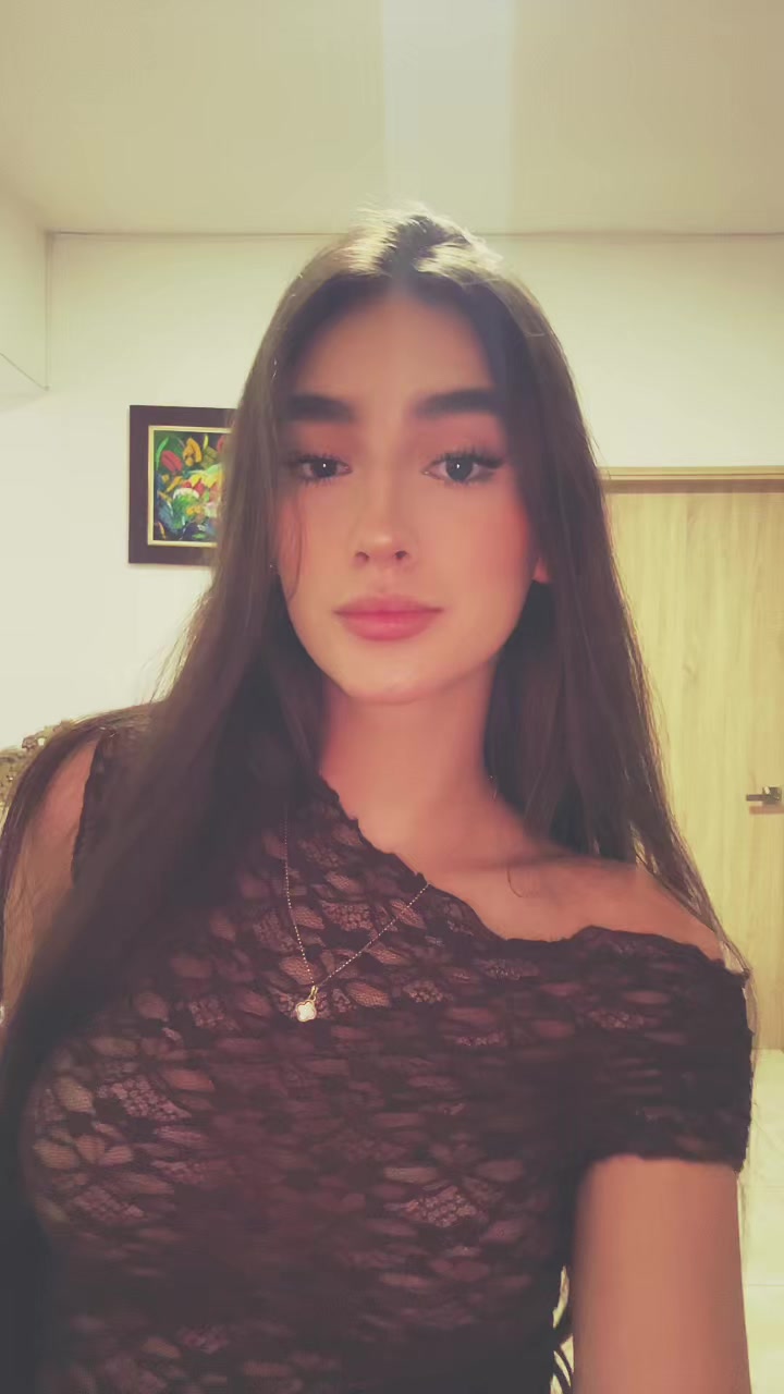 @valecastrro2